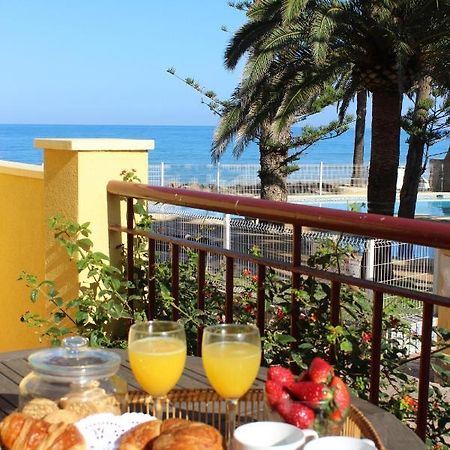 Apartamento En "Belbedere In" Denia A 10 Metros De La Playa Buitenkant foto